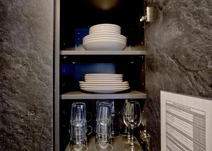 Bank House M 102 - Griwa Rent דירה אינטרלאקן