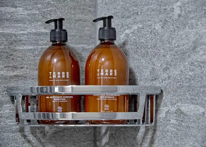 Bank House M 102 - Griwa Rent شقة *